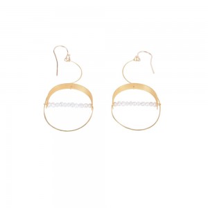 Handmade earrings with pearls
