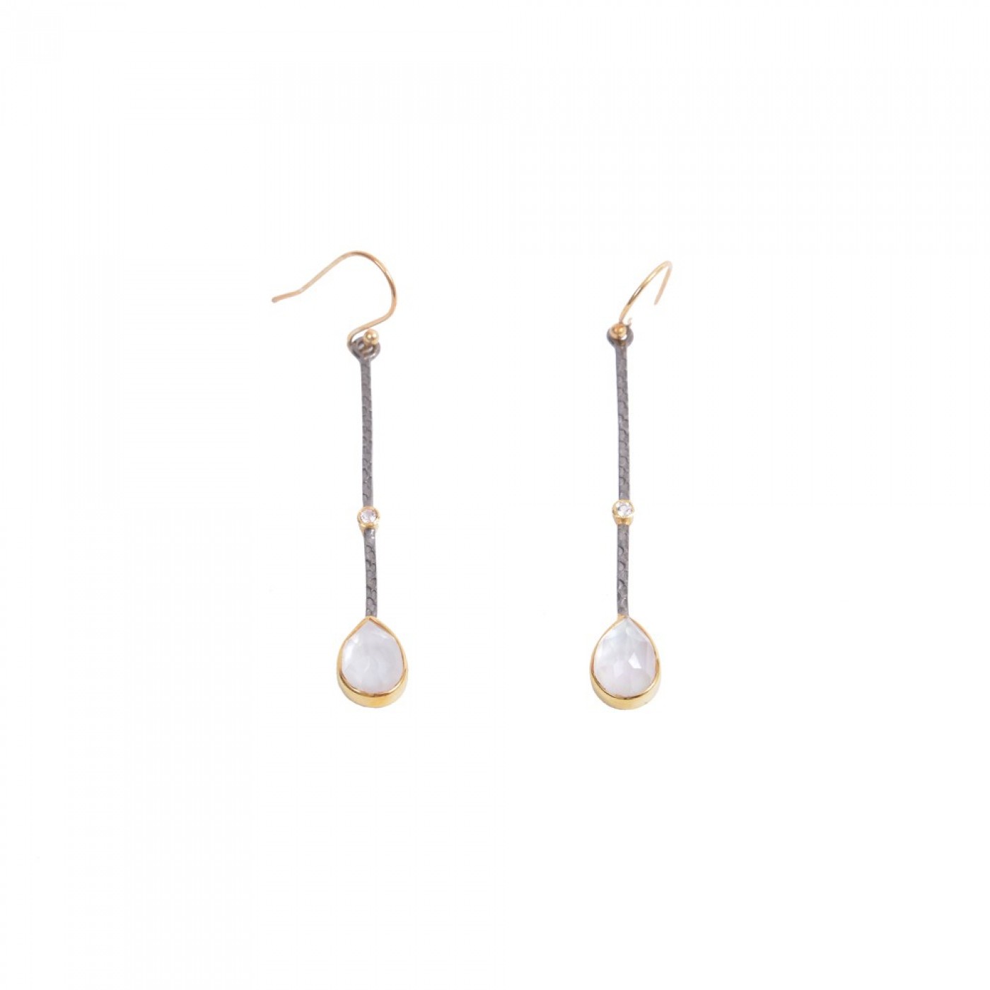 Handmade silver earrings with pearls