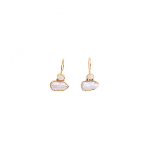 Handmade silver earrings with pearls